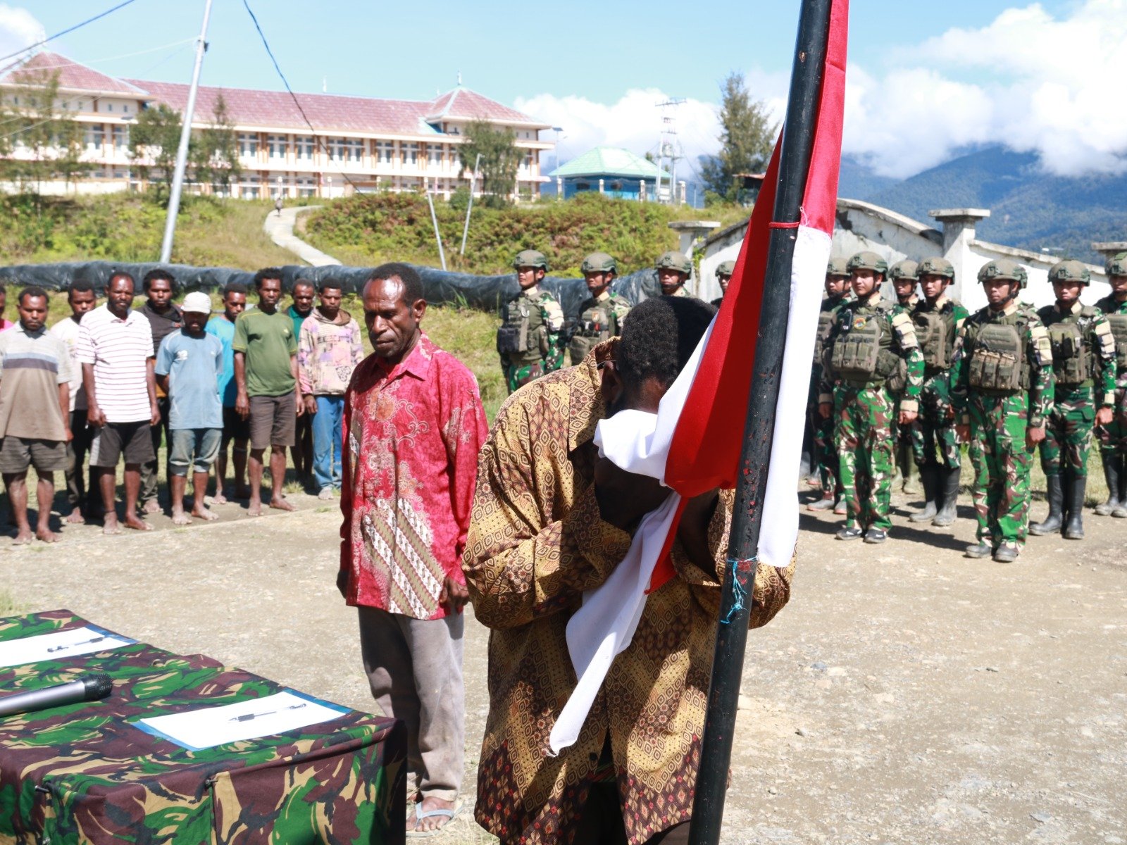 Ikrar Kembali ke NKRI, Dua Eks Anggota OPM Intan Jaya Pilih Jalan Damai