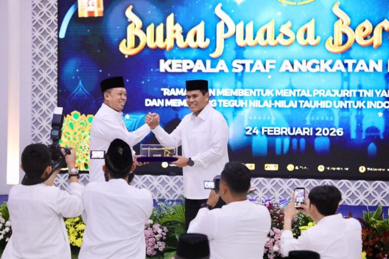 Tausiah Ramadan di Buka Puasa KASAL, Menteri Nusron Tekankan Peran Keamanan bagi Kejayaan Bangsa