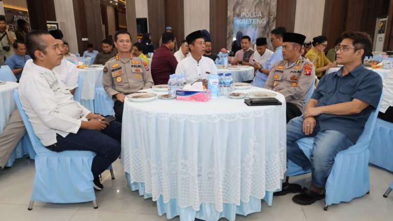 Polda Kalteng Pererat Sinergi dengan Wartawan Lewat Buka Puasa Bersama