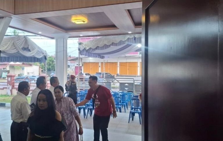 Amankan Ibadah Jumat Agung, Polsek Rakumpit Pastikan Jemaat GKE Galilea Petuk Bukit Beribadah Aman